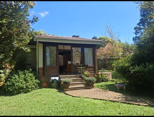 4 BEDROOM FREEHOLD FOR SALE IN HILTON CENTRAL